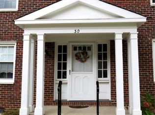 30 Pinckney Rd APT B, Red Bank, NJ 07701