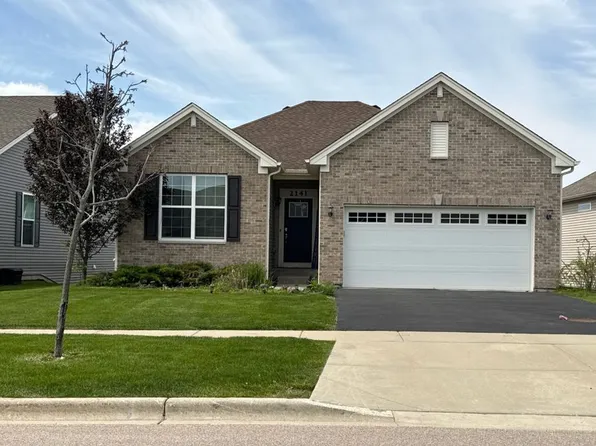 2141 Magenta Ln, Algonquin, IL 60102