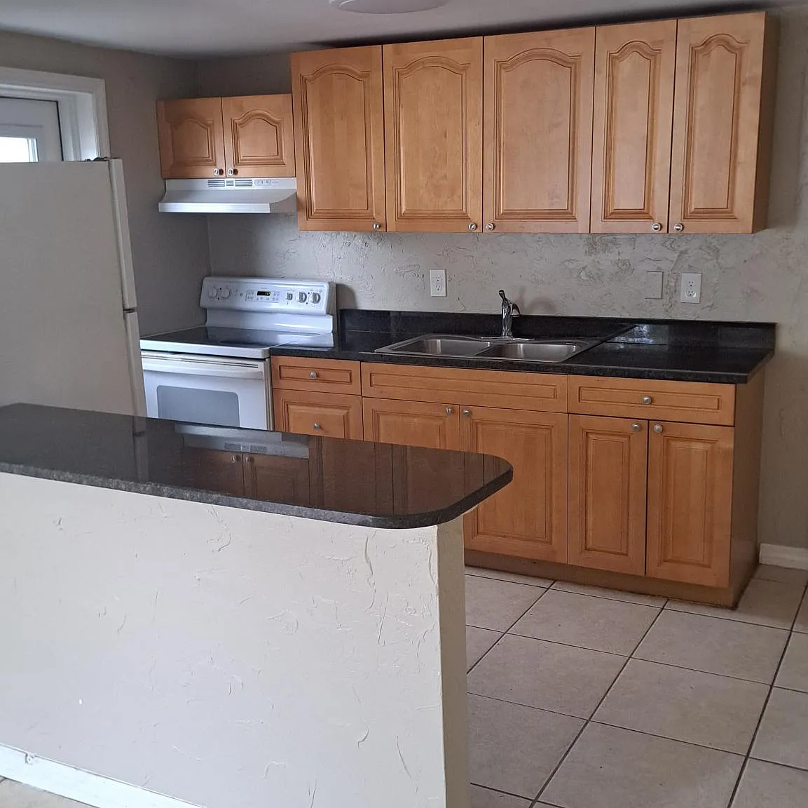 3455 Applewood Ter N — Photo 2