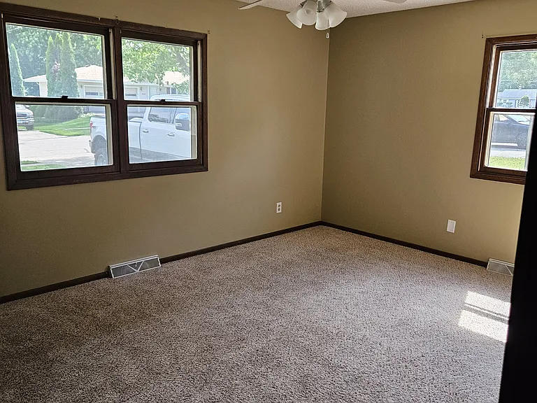 806 W 4th Ave — Photo 10