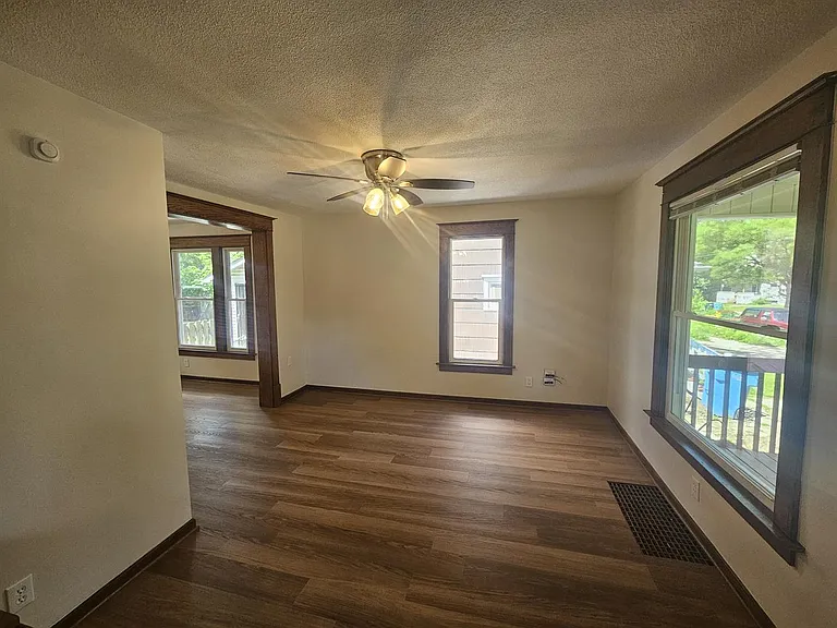 1116 Hickory St — Photo 22