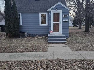 541 E Maple Dr, Hartley, IA 51346