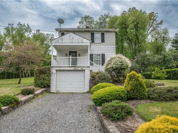 948 Fairoaks St, Bethel Park, PA 15102