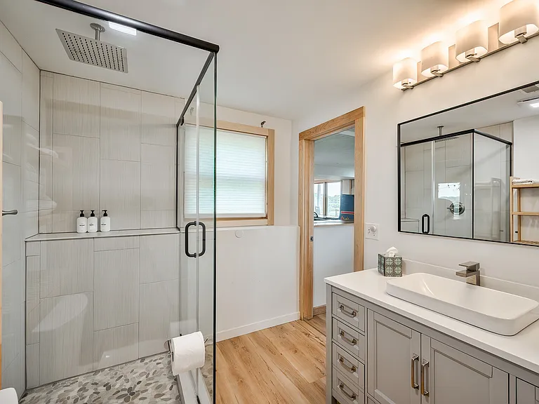 Medicine Lake Dr W — Photo 15