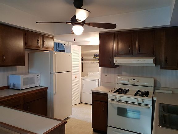 5th image of 1790 Queensbury Cir #5723