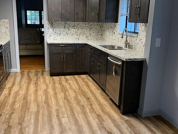 2nd image of 498 Medanos Ct