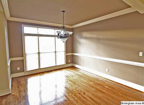 2nd image of 949 Kayla Dr