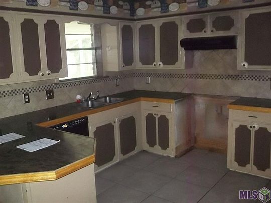 4th image of 288 W Chalfont Dr
