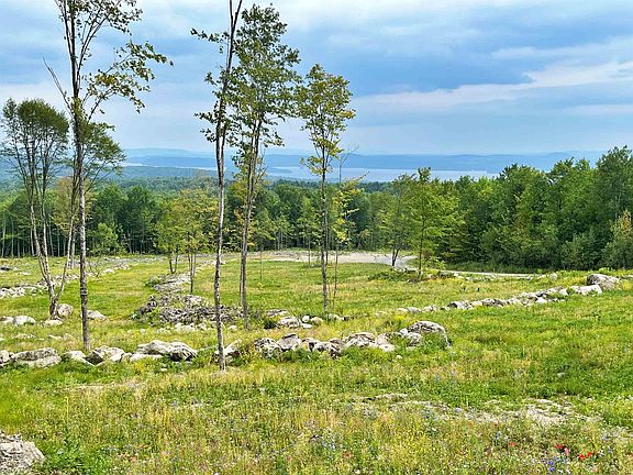 4th image of 842 Gibbs Road