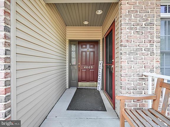 3rd image of 4609 Deer Path Rd
