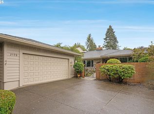 7109 SW Arbor Lake Dr, Wilsonville, OR 97070