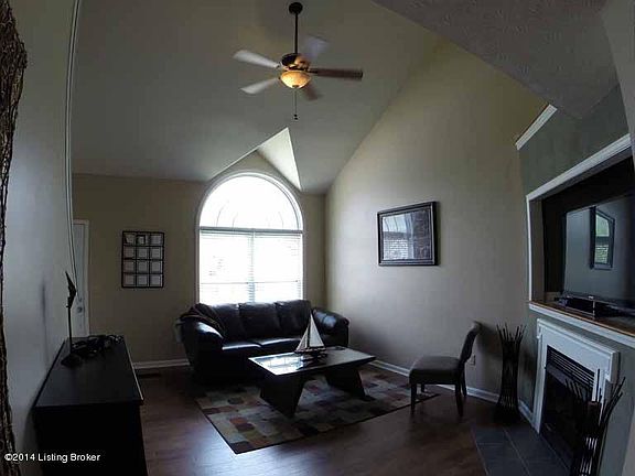 4th image of 4985 Bell Ave