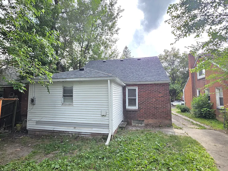 19162 Saint Marys St — Photo 10