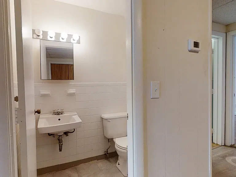 1124 Commonwealth Ave — Photo 103