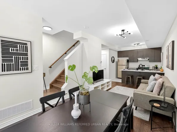 25 Heron Park Pl #19, Toronto, ON M1E 0B8