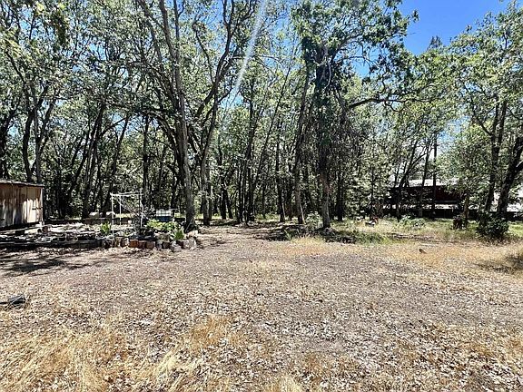 3rd image of 311 Kellogg Gulch Rd