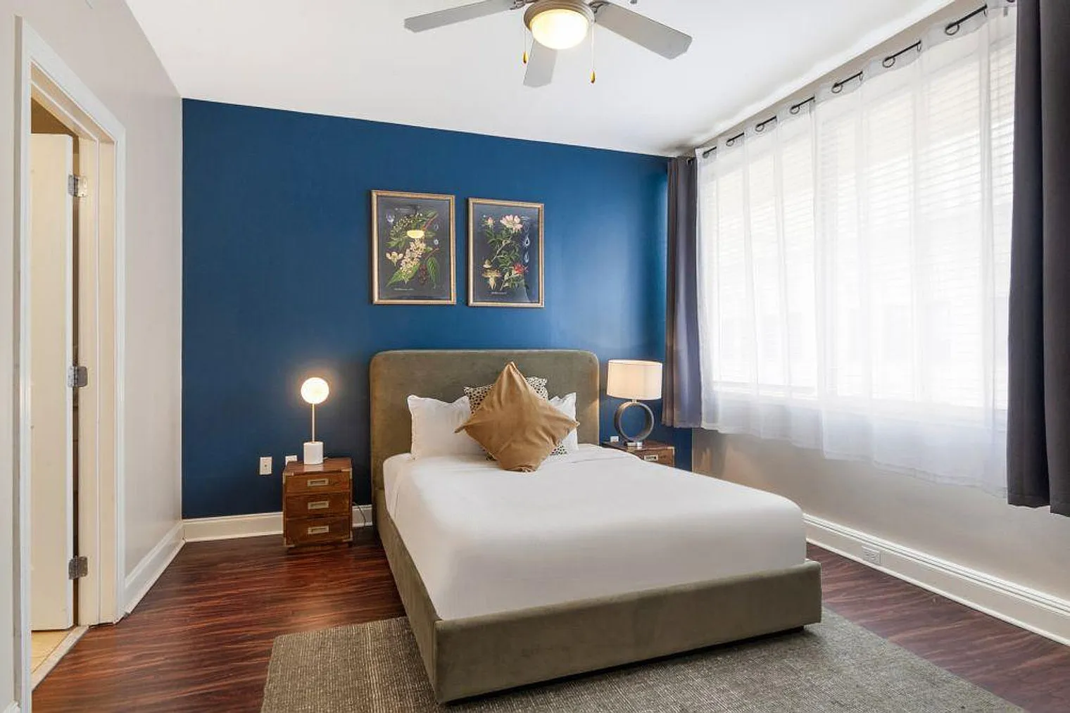 1 bed, 2.0 bath, 430 sqft, $4,298 — Photo 4