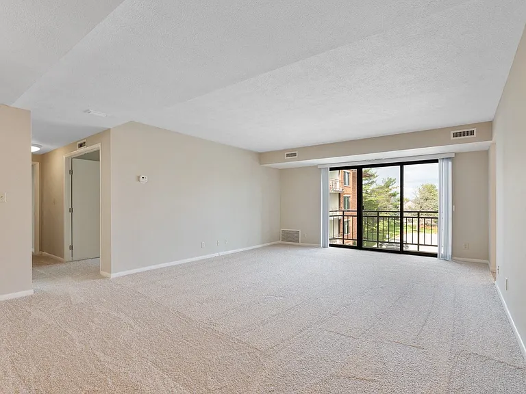 Large Living Rooms