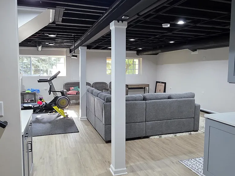 1212 Townes Cir — Photo 18