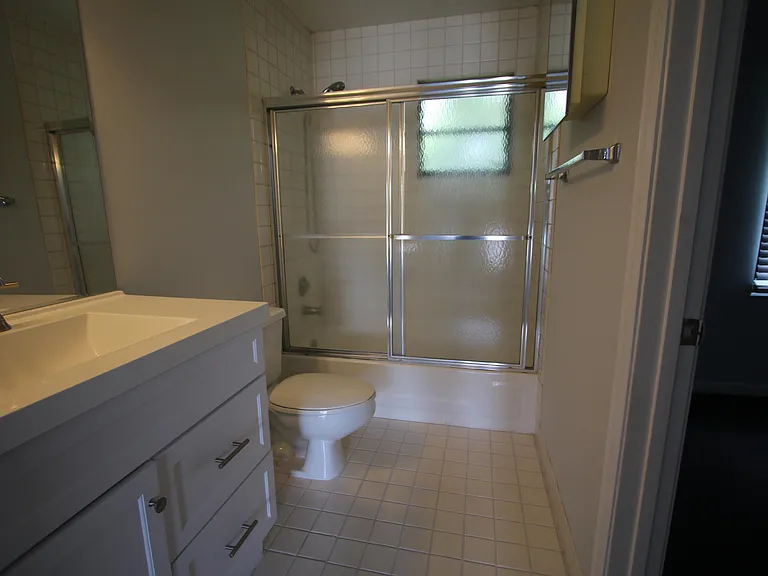324 W Pine St #13 — Photo 6