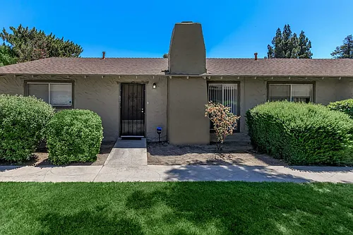 3080 Peach Ave Photo 1