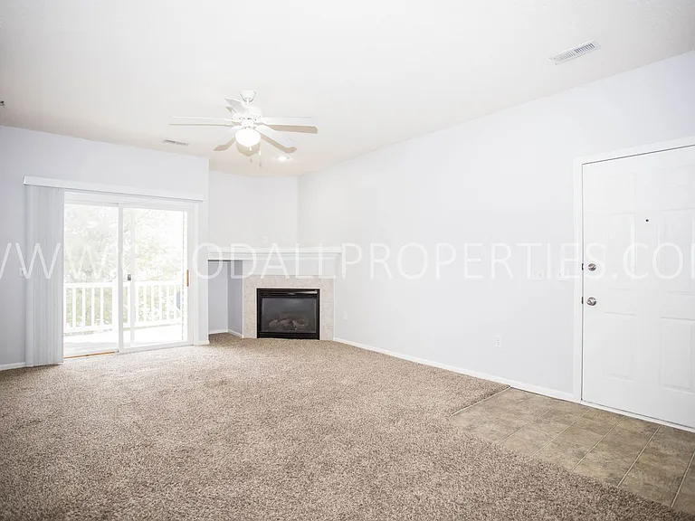 1760 SE La Grant Pkwy #44 — Photo 4