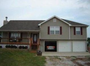 847 SE 201st St, Holt, MO 64048