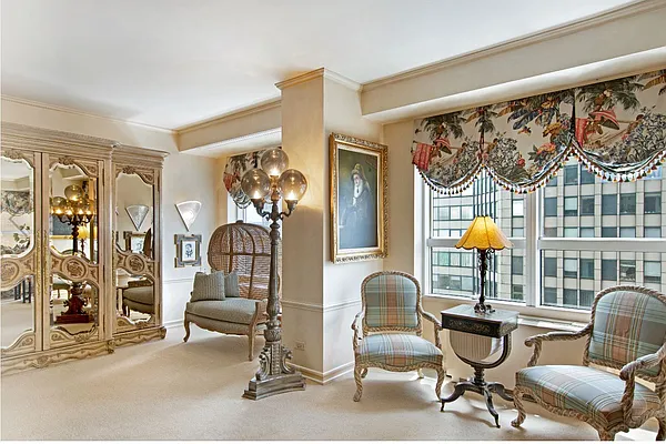 Sold by Compass | media 5