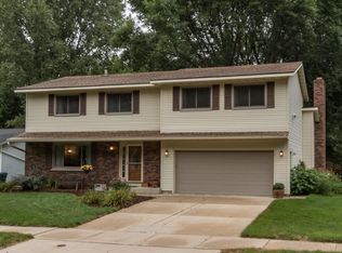 1432 City View Ct NE, Rochester, MN 55906