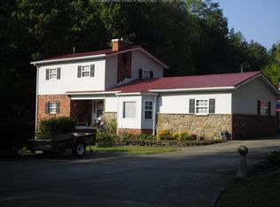 2265 Woods Dr, Saint Albans, WV 25526