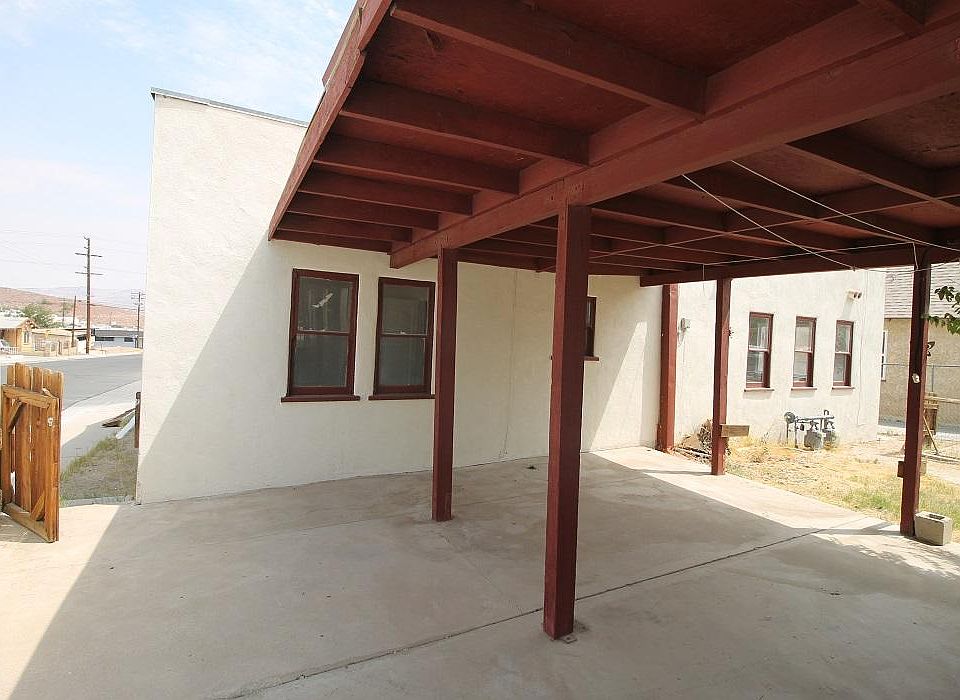2nd image of 1 Fredricks St