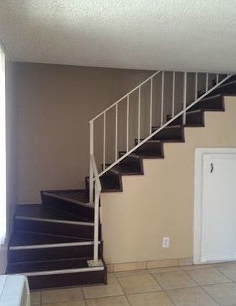 3rd image of 15825 Saticoy St APT 25