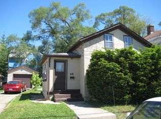 416 North St, Elgin, IL 60120