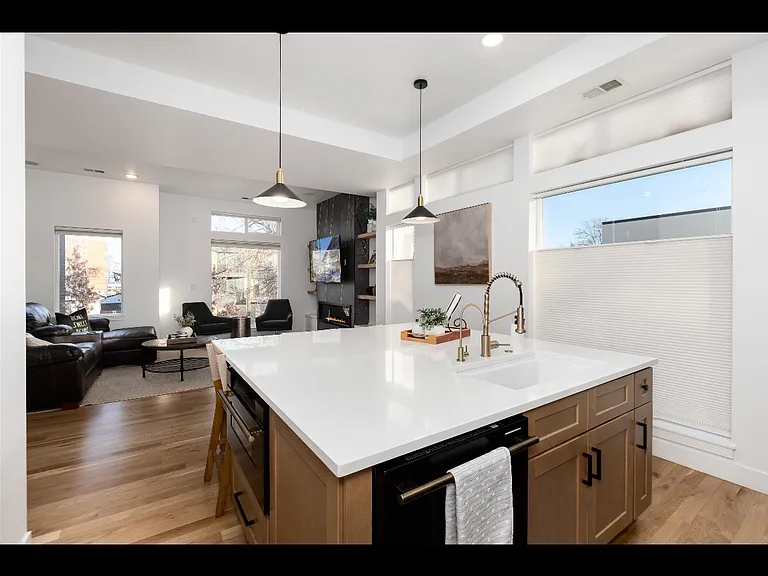 1733 Grove St #4 — Photo 9