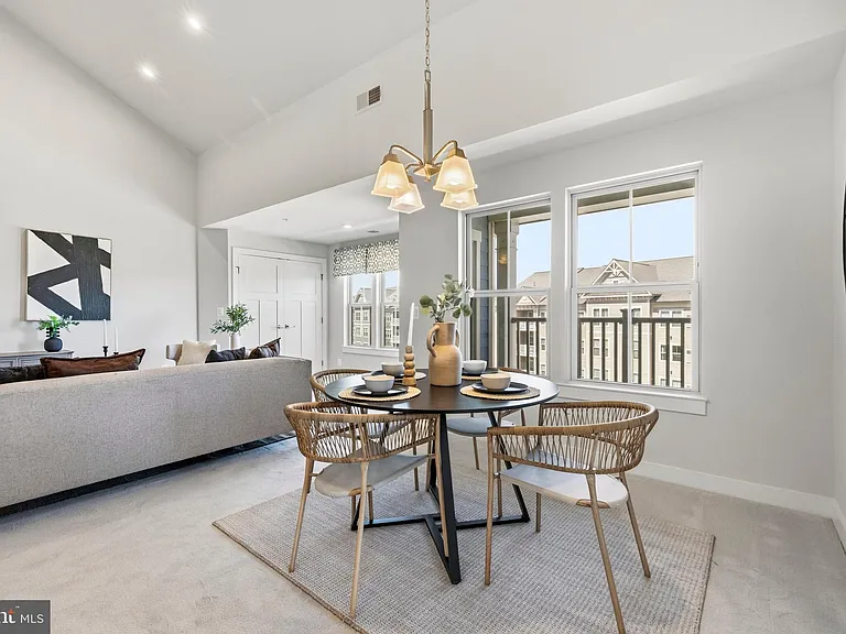 3411 Angelica Way #401 — Photo 9