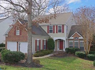 950 Charter Oaks Dr, Charlottesville, VA 22901