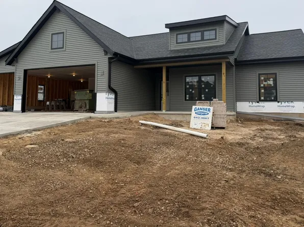 1009 Ziegler Dr, Waunakee, WI 53597