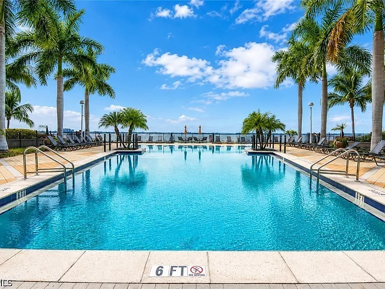 2825 Palm Beach Blvd #218 — Photo 13