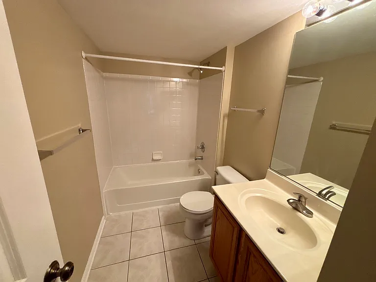 2607 Sheehan Ct #101 — Photo 13