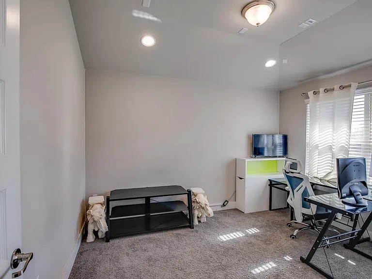 9707 McKnight Loop — Photo 12