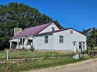 3014 N Bluestem Rd, Burdick, KS 66838
