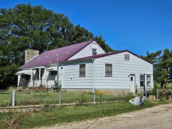 3014 N Bluestem Rd, Burdick, KS 66838