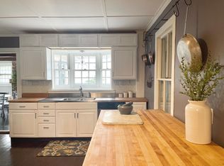 40 Back Windham Rd, West Townshend, VT 05359