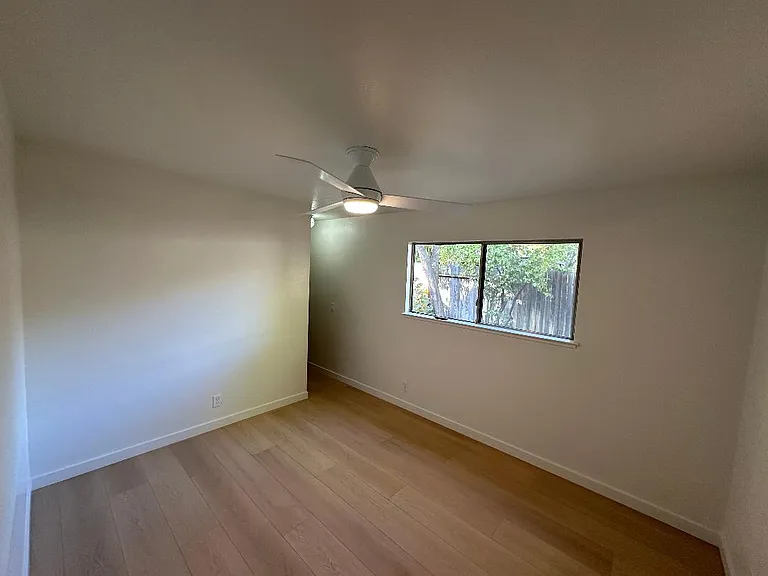 1214 Halifax Ave — Photo 14