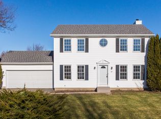 107 Windover Park Dr, Rochelle, IL 61068