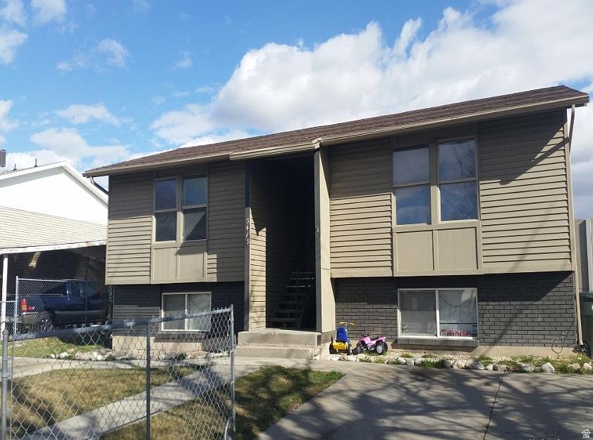 1st image of 3419 S Mockingbird Way
