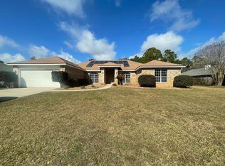 2321 Crescent Rd, Navarre, FL 32566