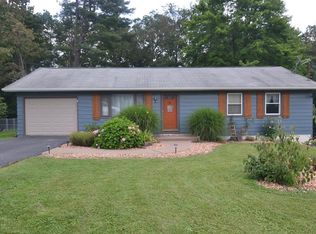 1118 Frost Rd, Endicott, NY 13760