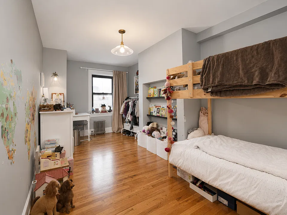 949 Greene Ave #1