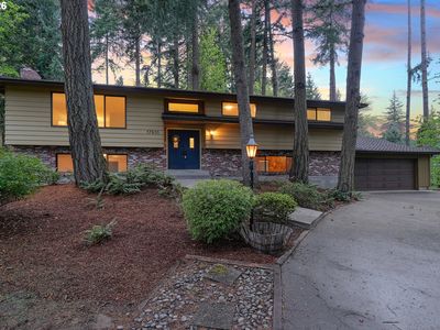17931 S Edgewood Ln, Oregon City, OR, 97045